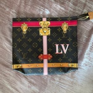 Louis Vuitton clutch